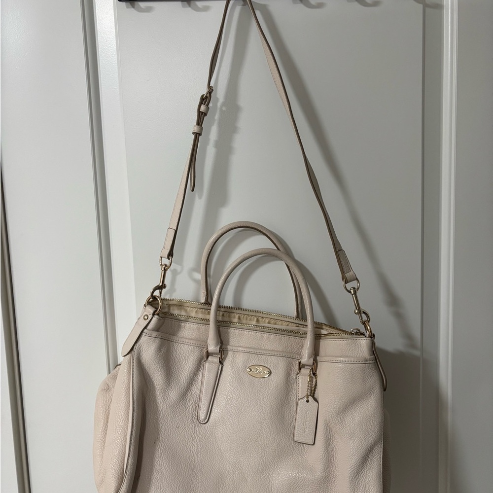 Elegant Cream Leather Tote Bag coach